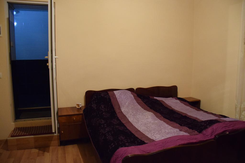 קוטאיסי Medico And Suliko Guest House מראה חיצוני תמונה